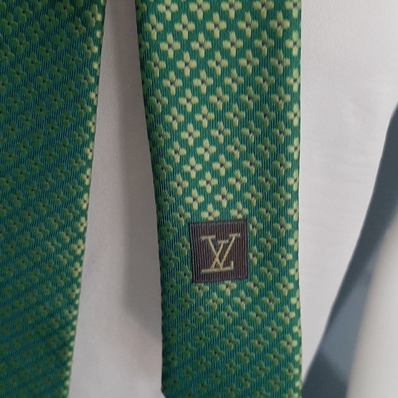Louis Vuitton of Paris masculine tie - Picture 2 of 6